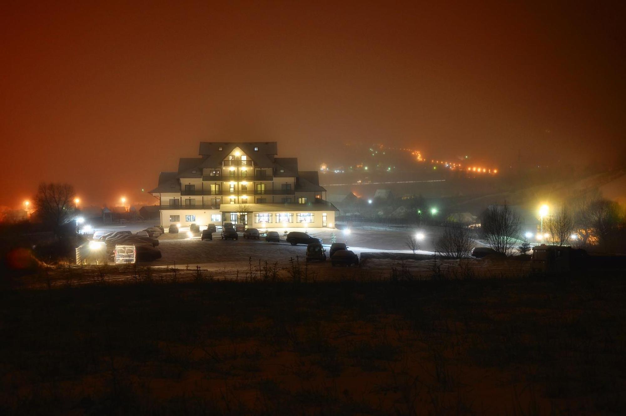 Hotel Toacabellevue Gura Humorului Bagian luar foto