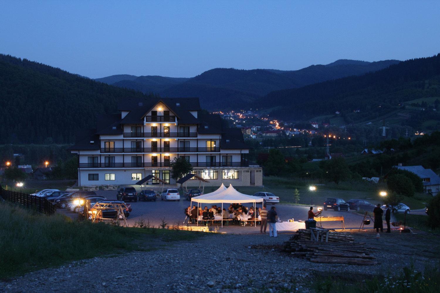 Hotel Toacabellevue Gura Humorului Bagian luar foto