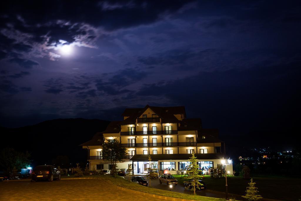Hotel Toacabellevue Gura Humorului Bagian luar foto